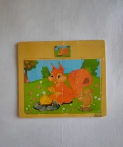 12 Pieces Wooden Puzzle – Squirrel